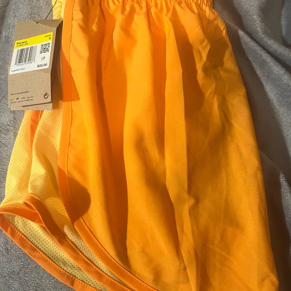 ⭐️NWT⭐️ Nike Dri-Fit shorts 🧡🩳 - Picture 3 of 5